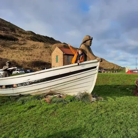 Mad Alice's Dom wakacyjny Loftus